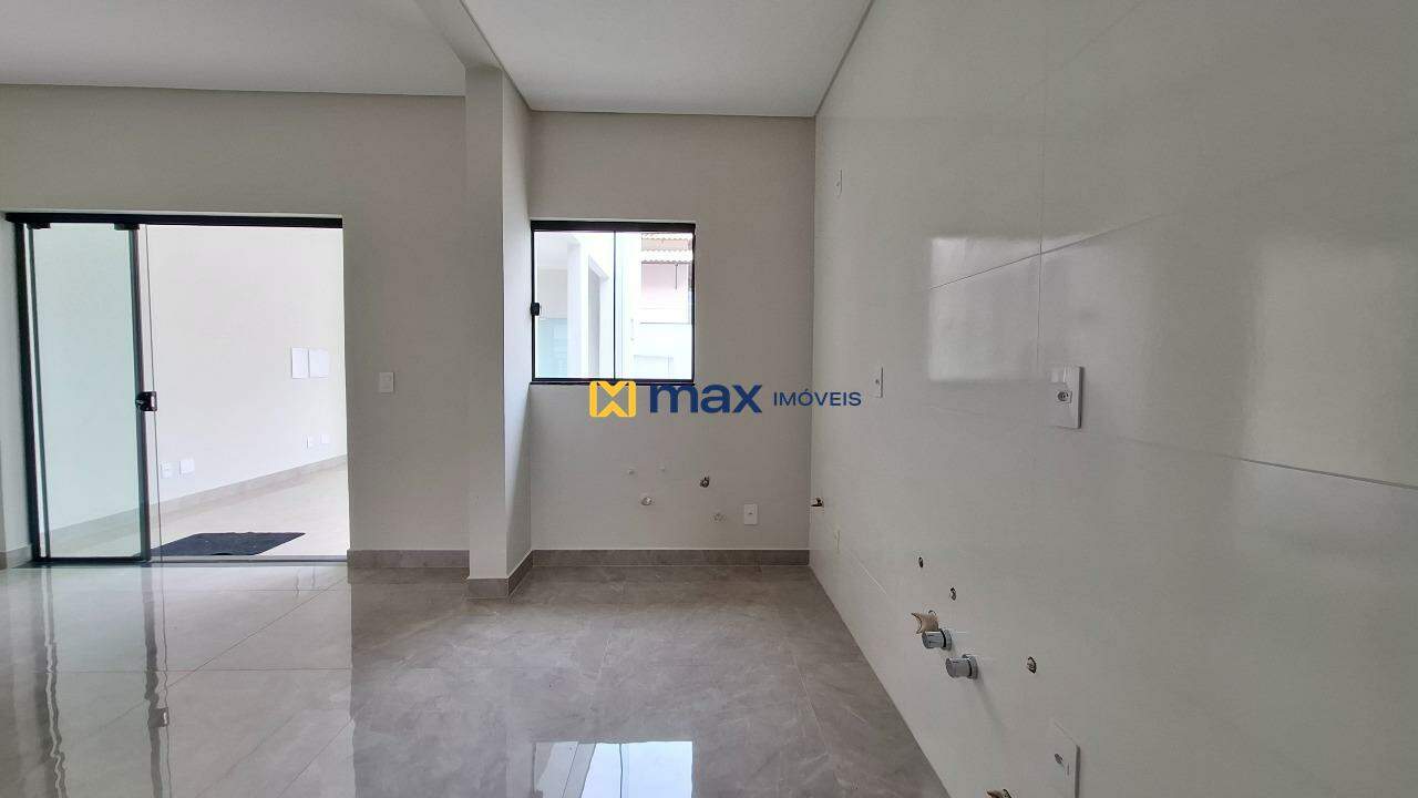 Casa à venda no Ressacada: Living integrado