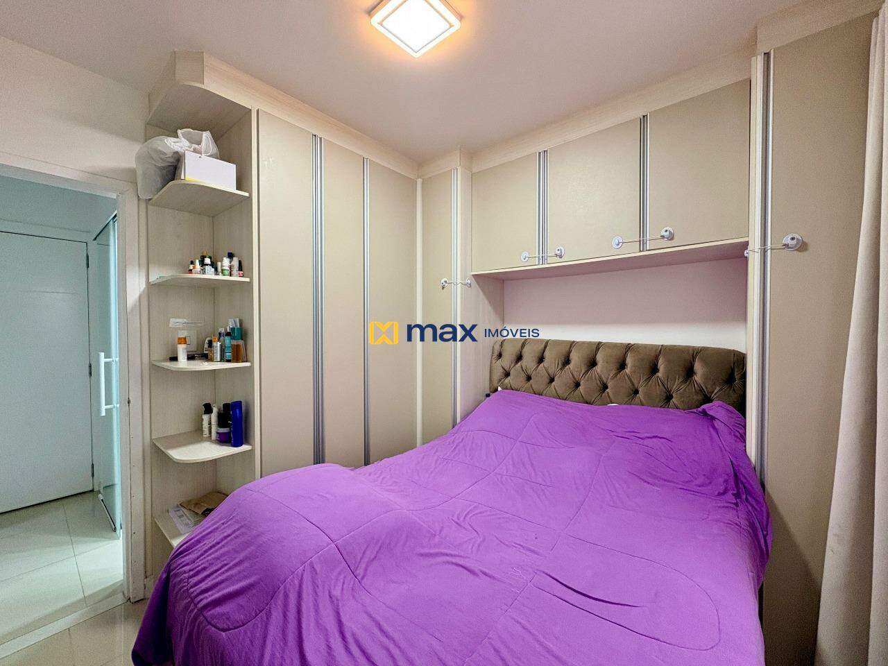 Apartamento à venda no Pioneiros: