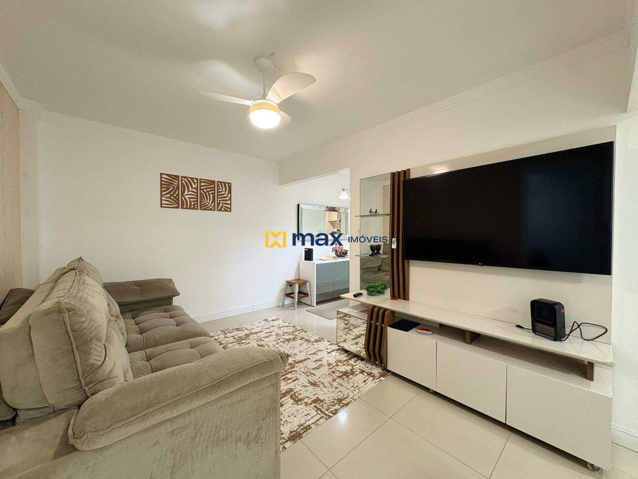 Apartamento à venda no Pioneiros: