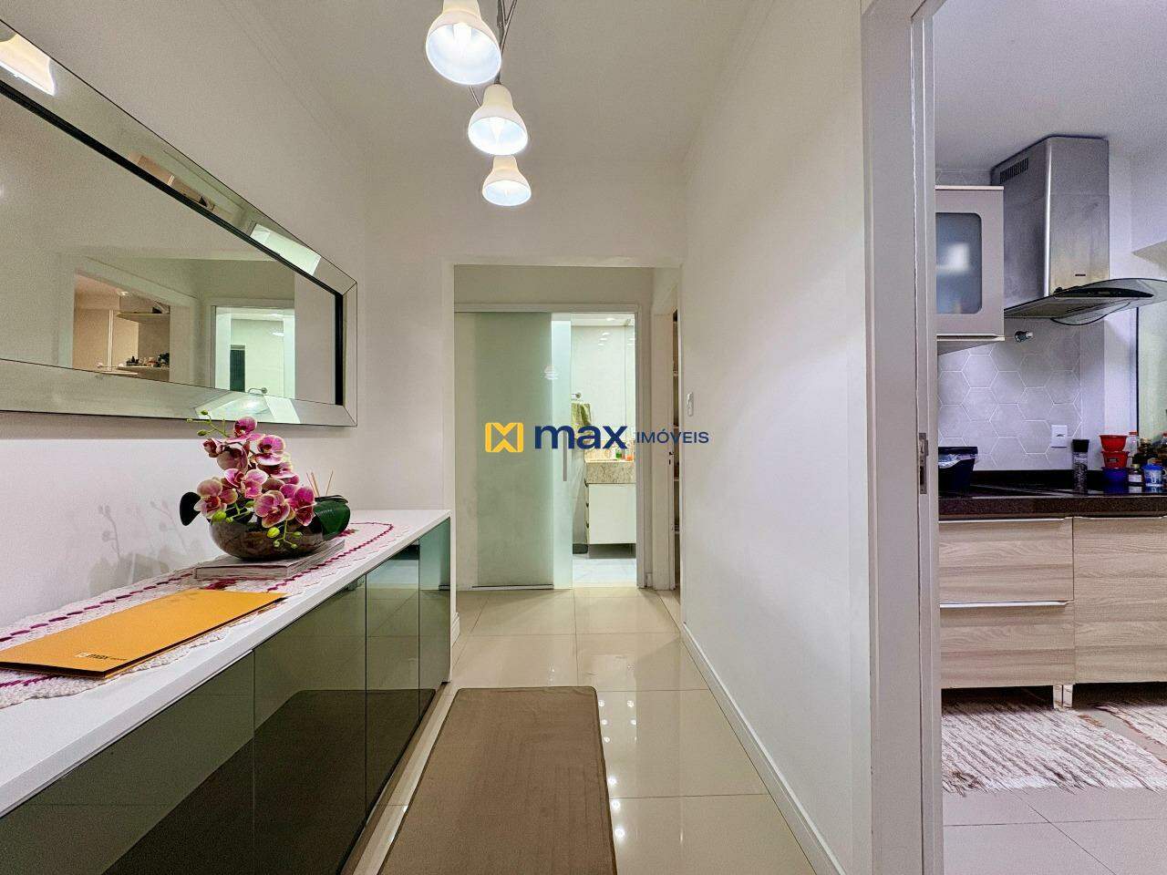 Apartamento à venda no Pioneiros: