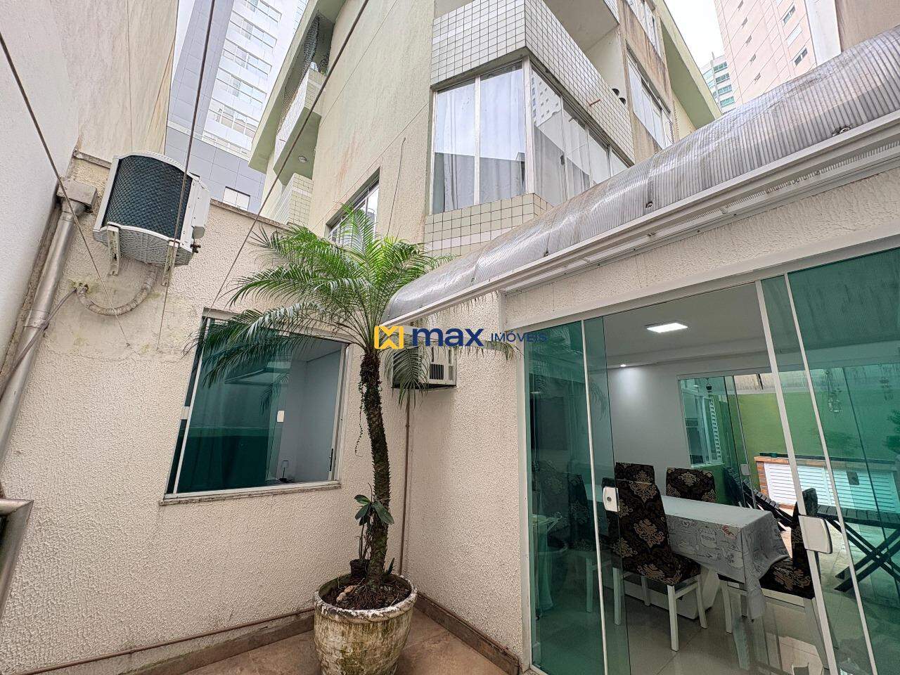 Apartamento à venda no Pioneiros:
