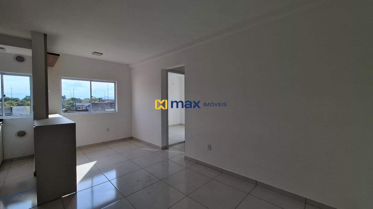 Apartamento para aluguel no Murta: Sala de Estar e Jantar