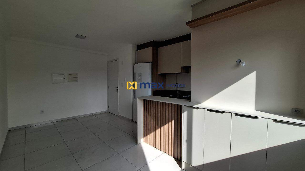 Apartamento para aluguel no Murta: Sala de Estar e Jantar