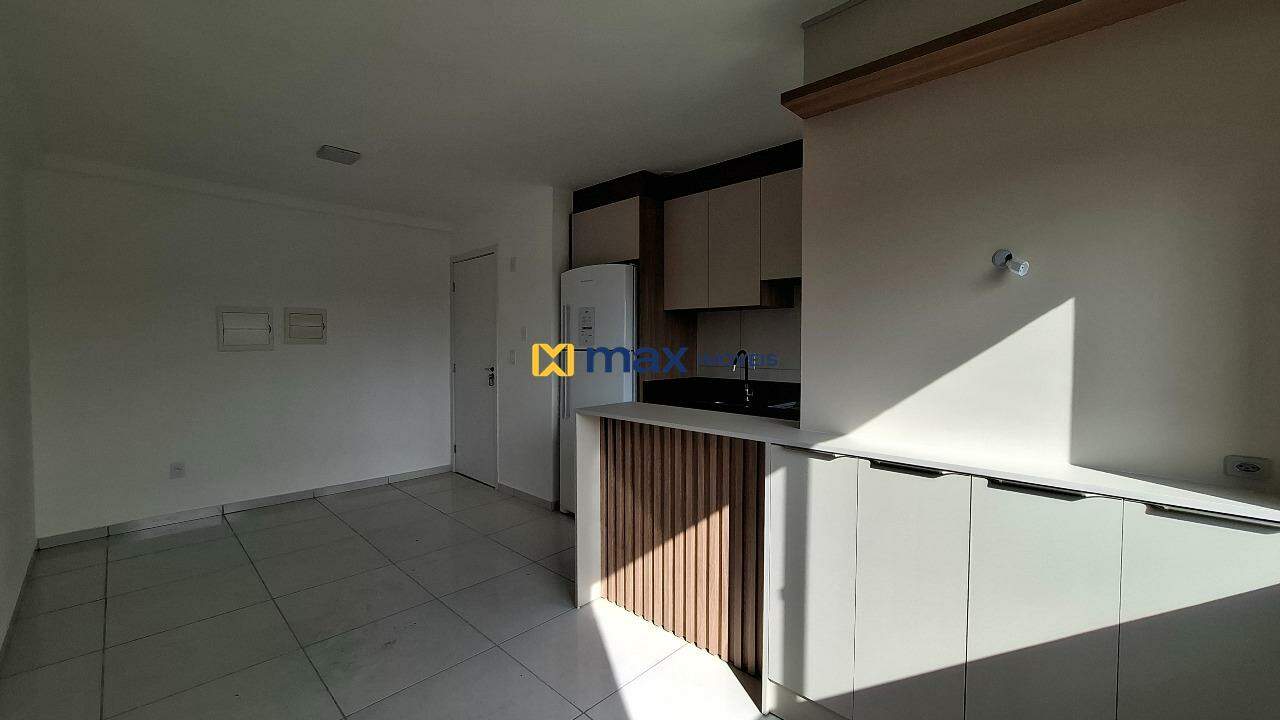 Apartamento para aluguel no Murta: Sala de Estar e Jantar