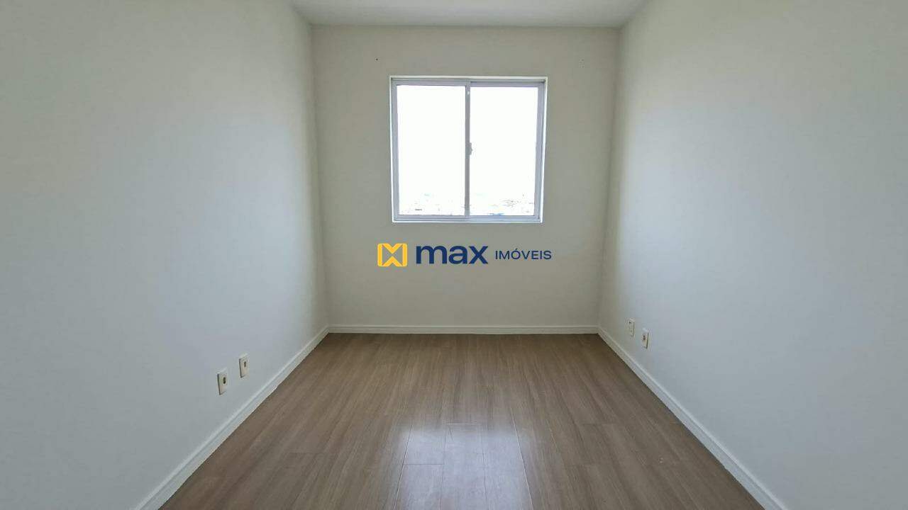 Apartamento para aluguel no Cordeiros: Dormitório