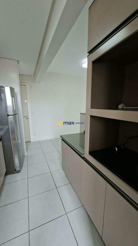 Apartamento para aluguel no Cordeiros: Cozinha
