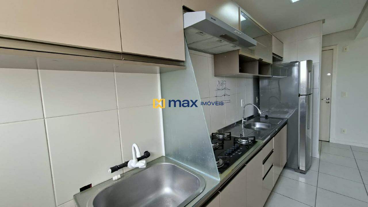 Apartamento para aluguel no Cordeiros: Cozinha