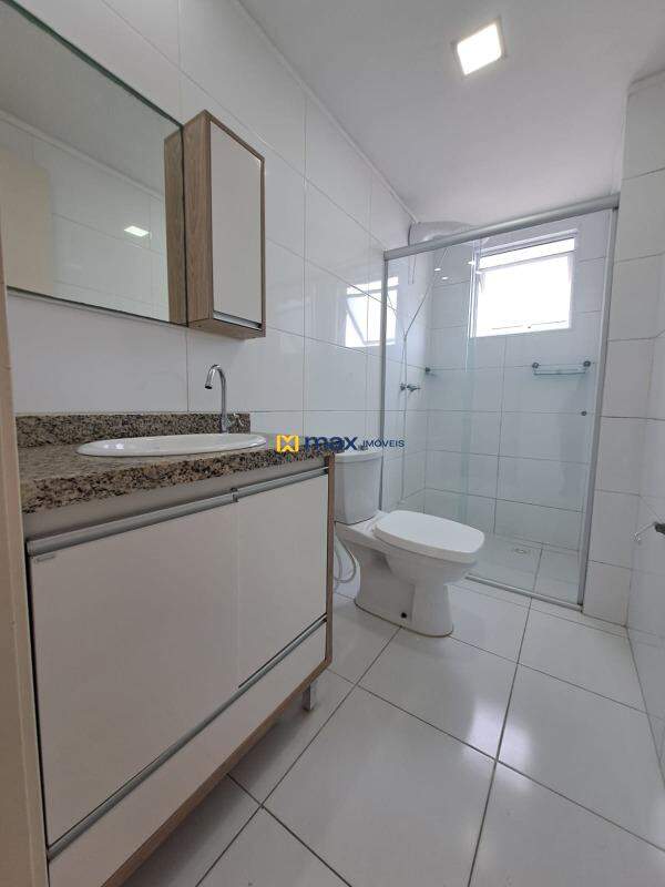 Apartamento para aluguel no Centro: Banheiro suite