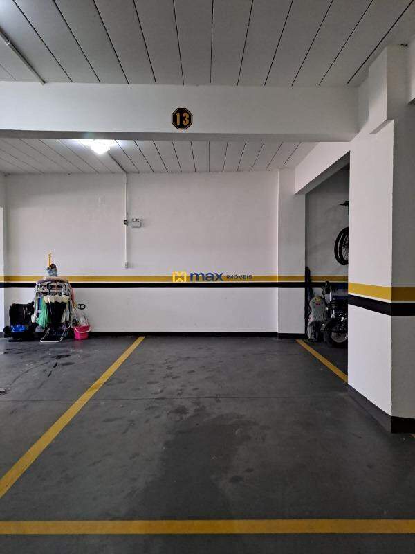 Apartamento para aluguel no Centro: Garagem