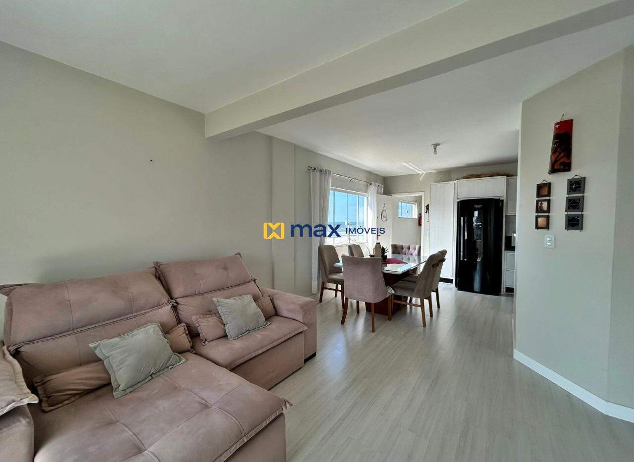 Casa à venda no Gravatá: Sala de Estar e TV