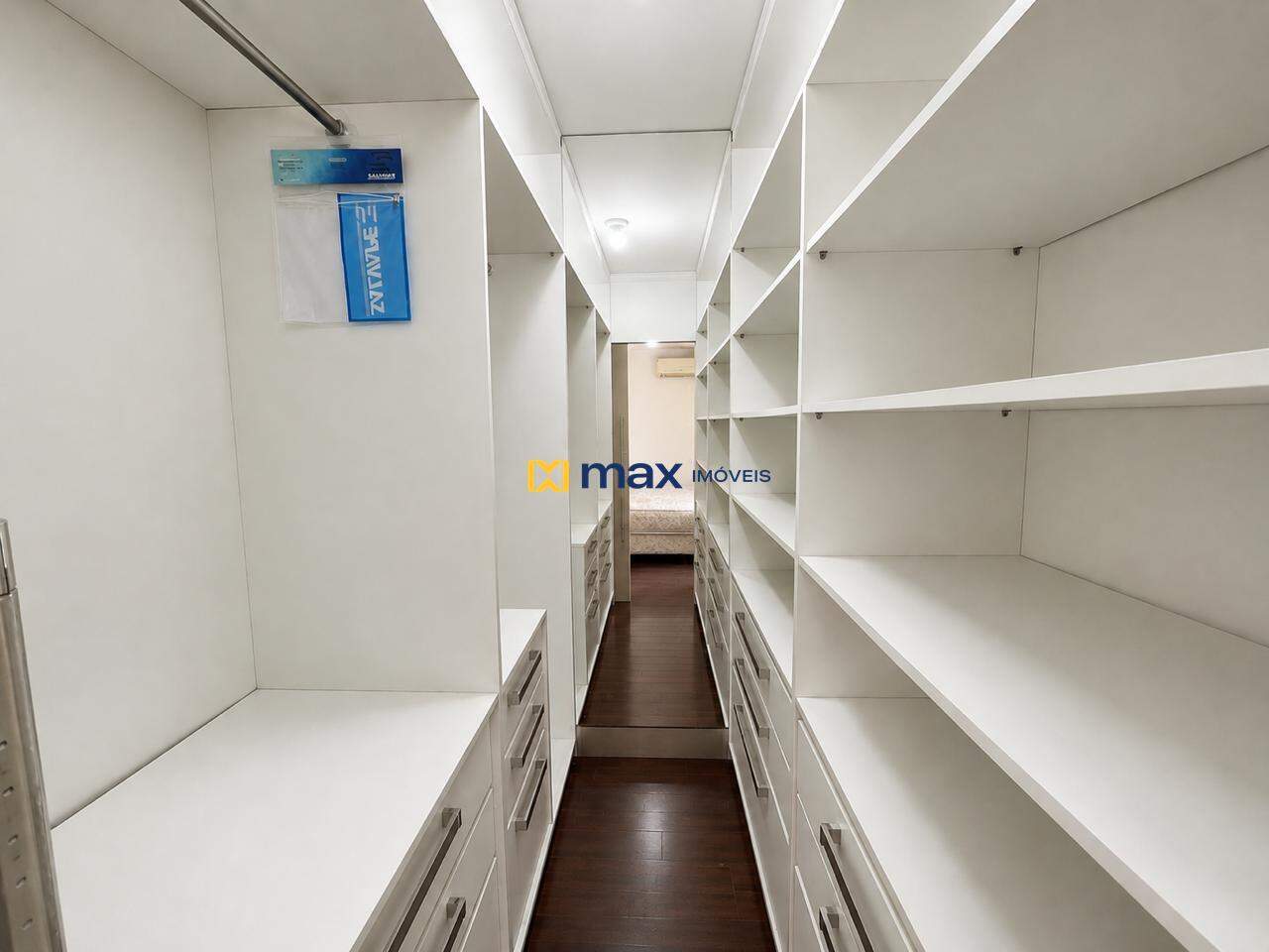 Apartamento à venda no Centro: closet suíte 1
