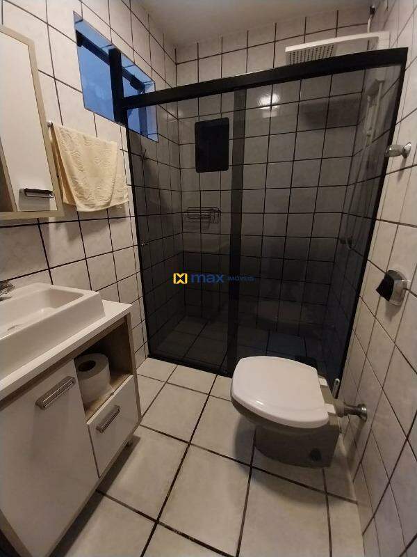 Casa à venda no São João: Banheiro social