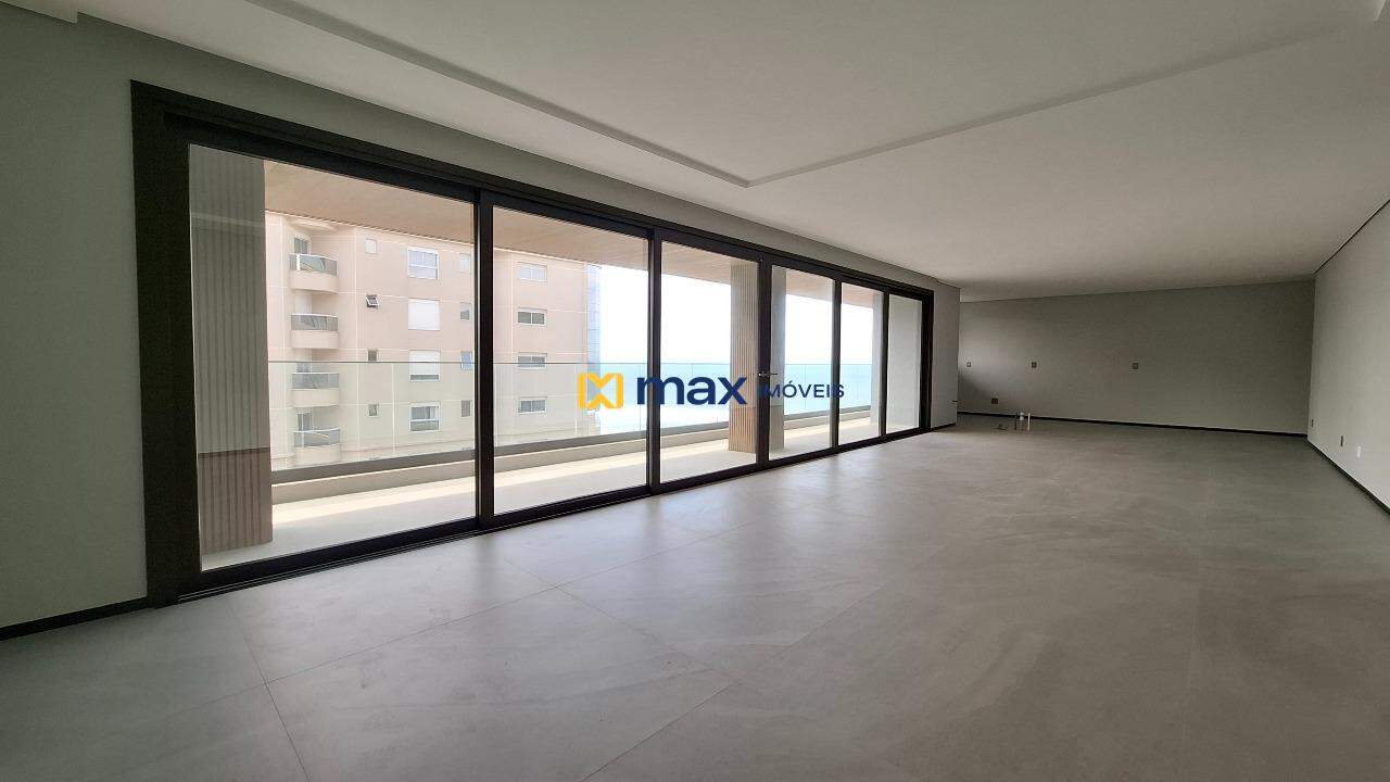 Apartamento à venda no Praia Brava de Itajaí: Living integrado