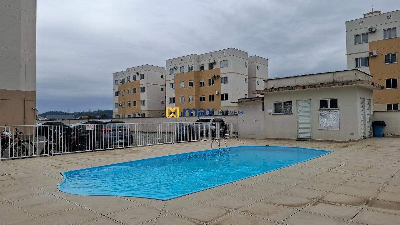 Apartamento à venda no Itaipava: Piscina