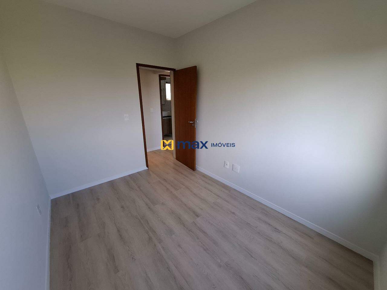 Apartamento à venda no Itaipava: Quarto 1