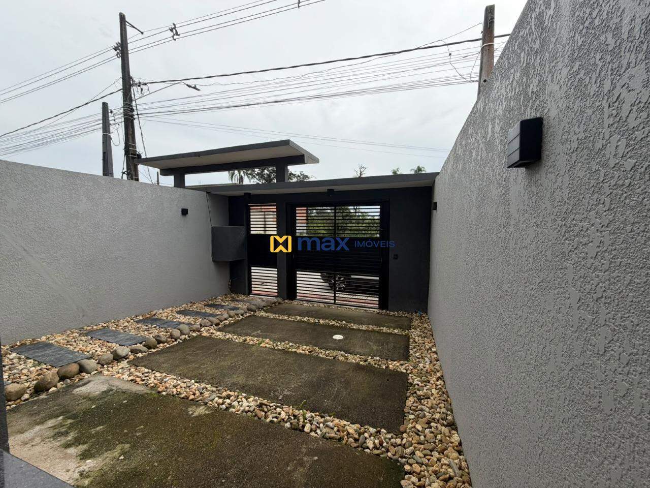 Casa para aluguel no Santa Regina: 