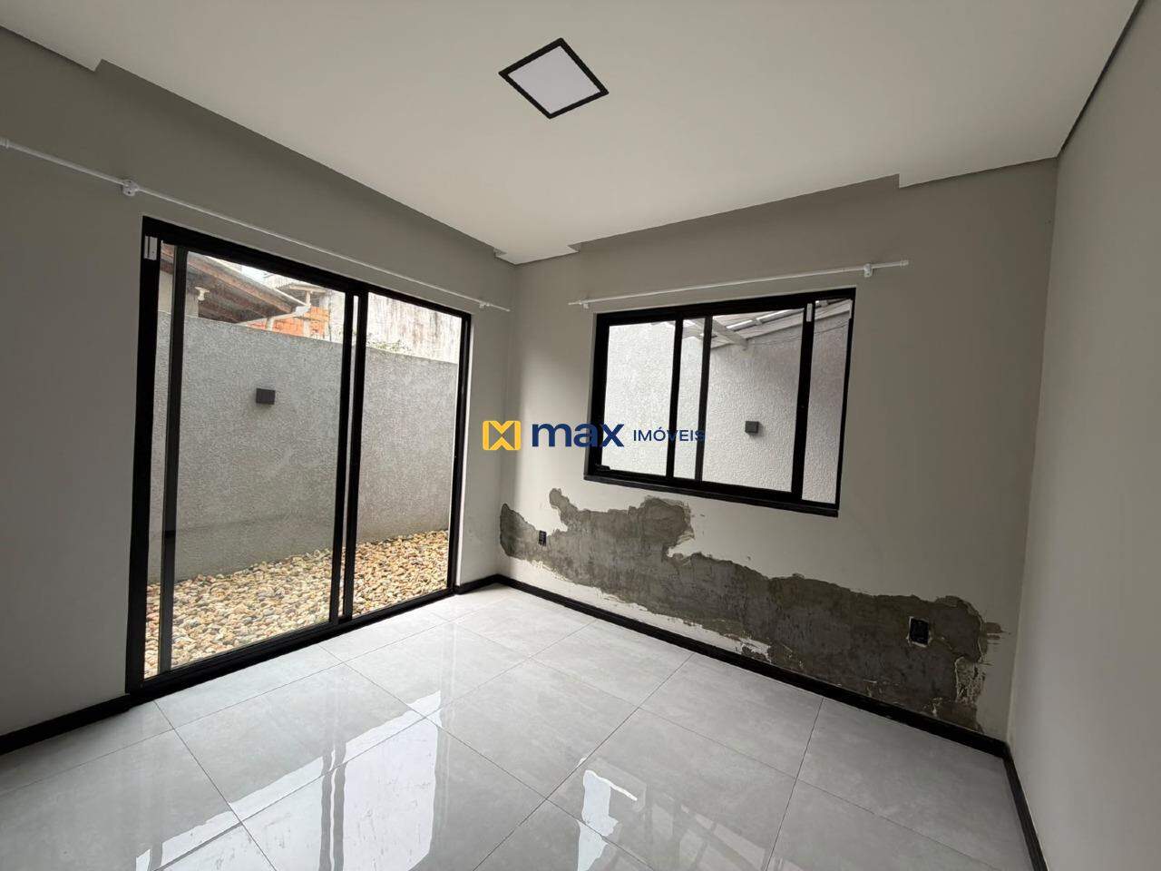 Casa para aluguel no Santa Regina:
