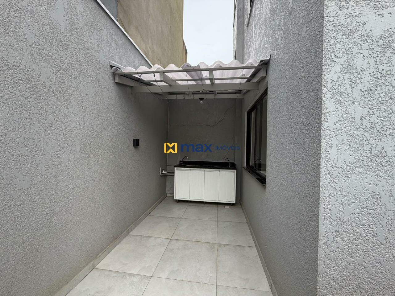 Casa para aluguel no Santa Regina: