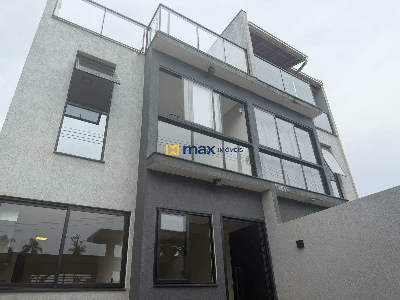 Casa para aluguel no Santa Regina: 