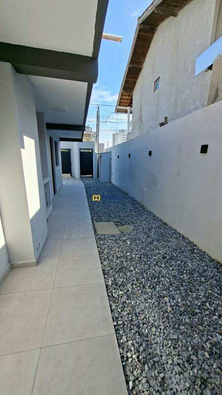 Apartamento para aluguel no Barra do Rio: área entre os aptos
