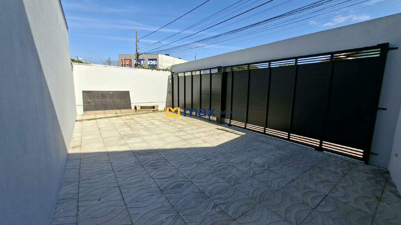 Apartamento para aluguel no Barra do Rio: Garagens