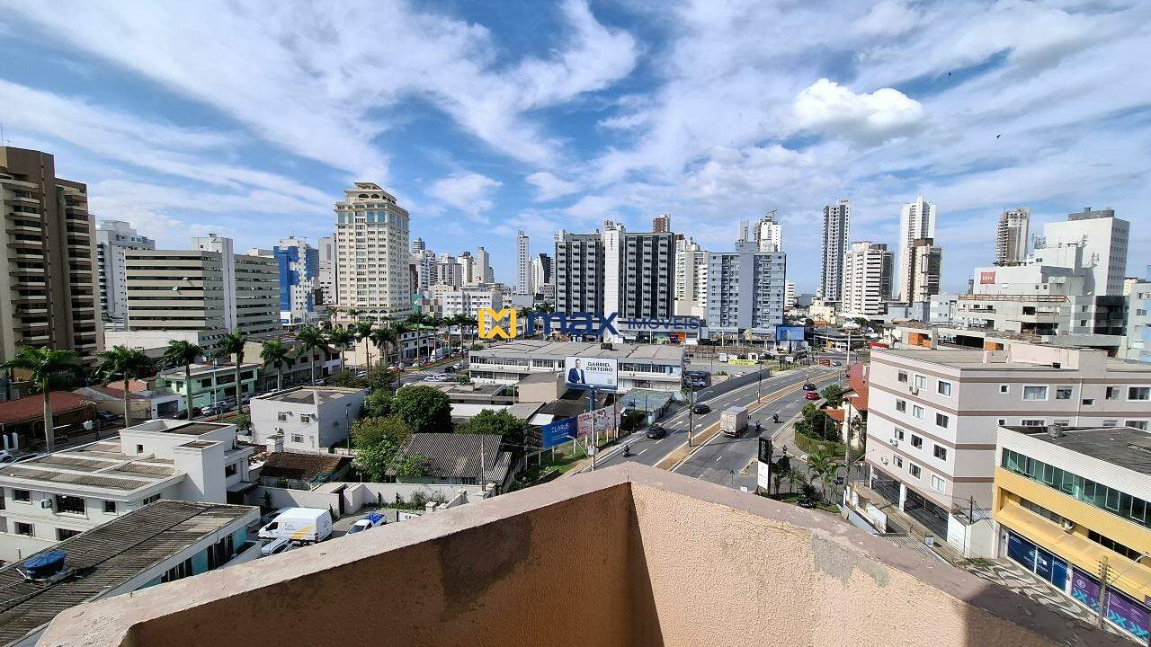 Apartamento para aluguel no Centro: Sacada Quarto 2