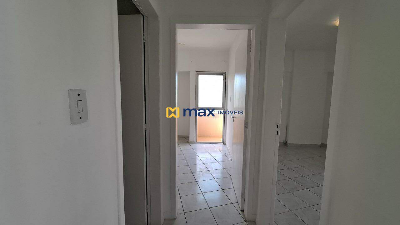 Apartamento para aluguel no Centro: Corredor