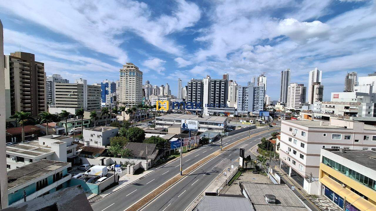 Apartamento para aluguel no Centro: Vista Sacada