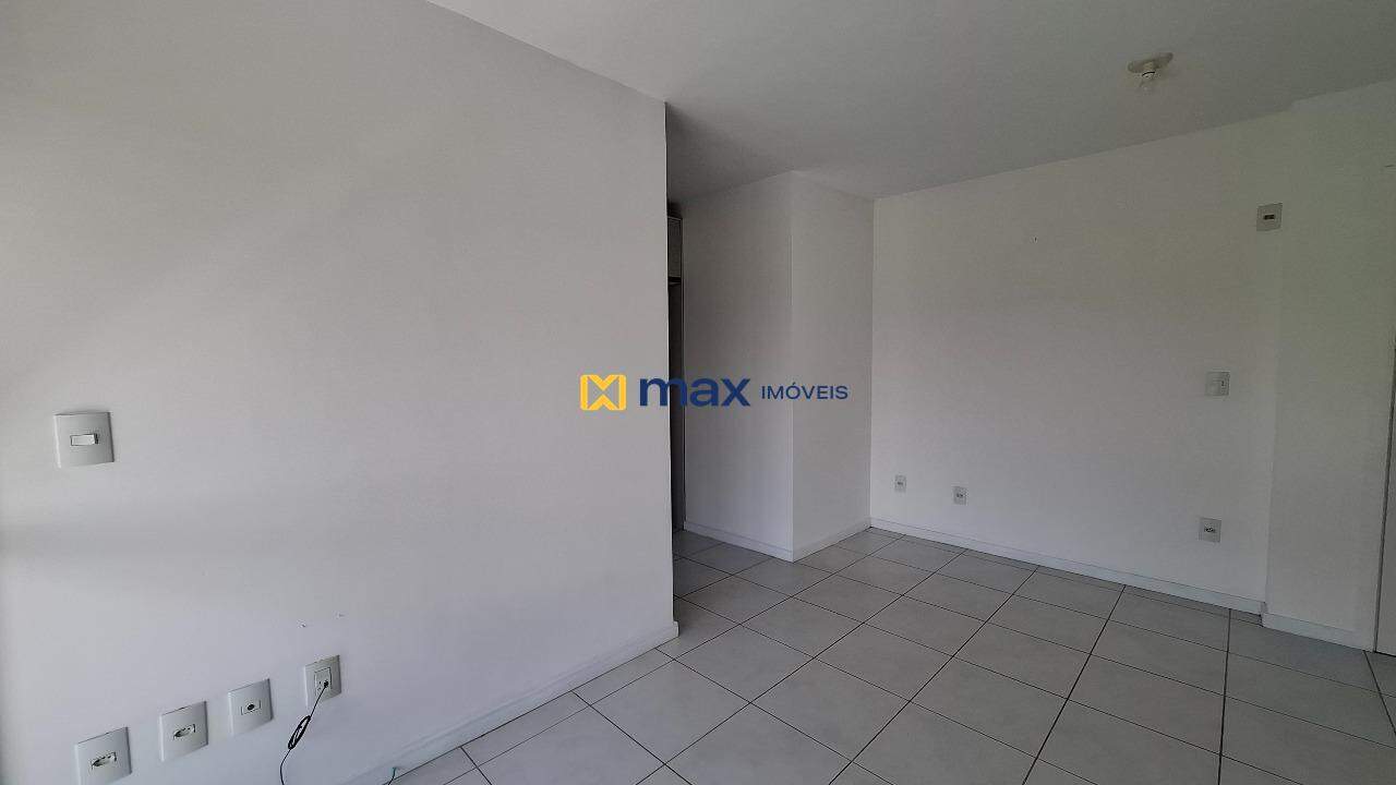 Apartamento para aluguel no Murta: Sala de Estar e Jantar