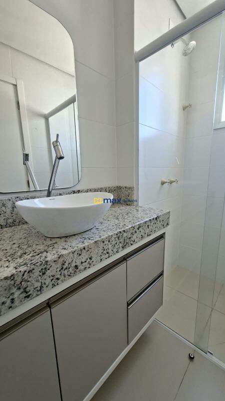 Apartamento para aluguel no Fazenda: Banheiro da suíte 1