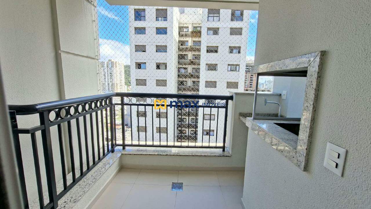 Apartamento para aluguel no Fazenda: sacada com churrasqueira