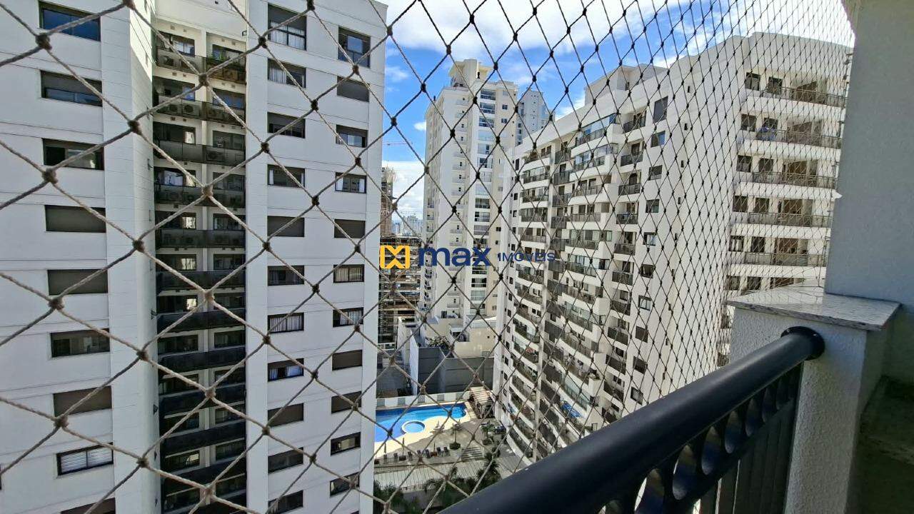 Apartamento para aluguel no Fazenda: sacada com churrasqueira