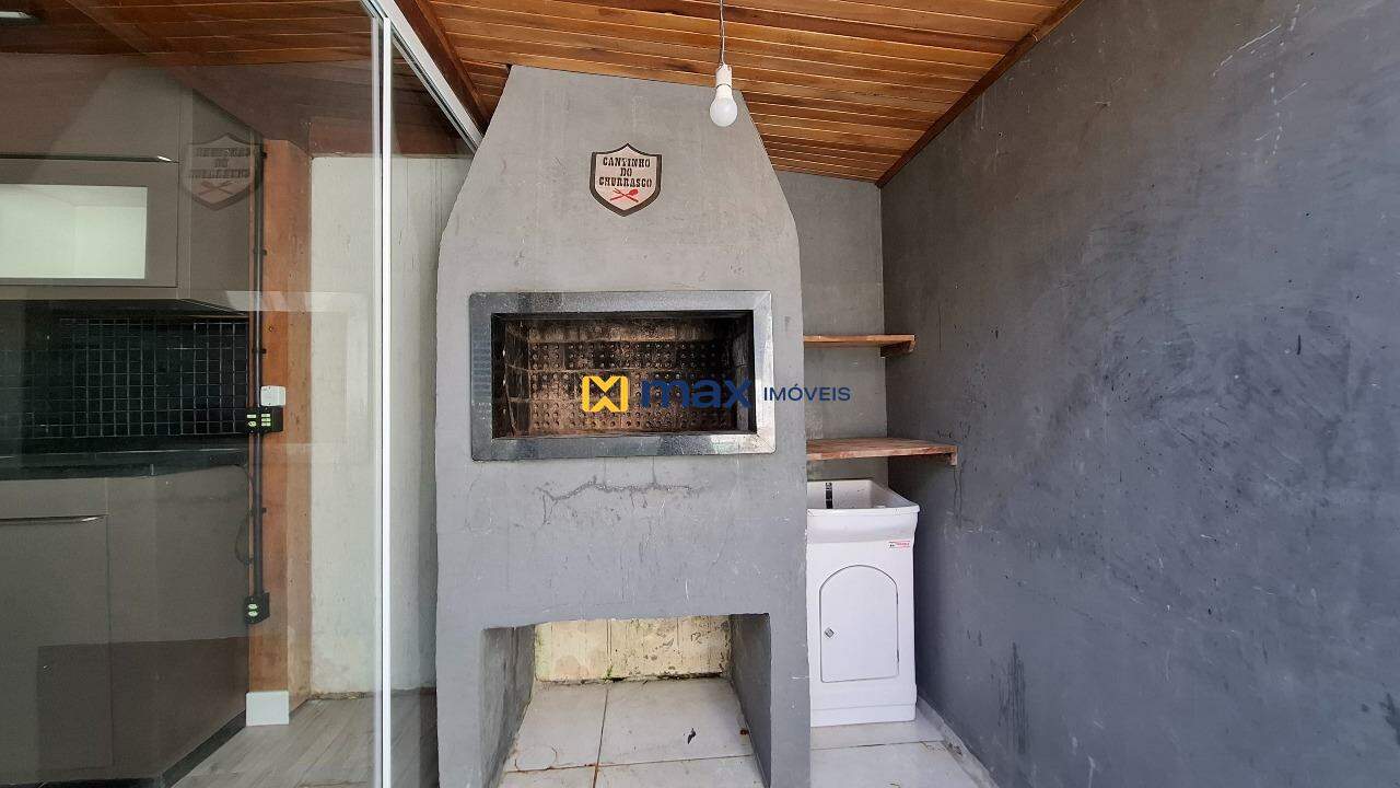 Casa à venda no Santa Regina: Churrasqueira