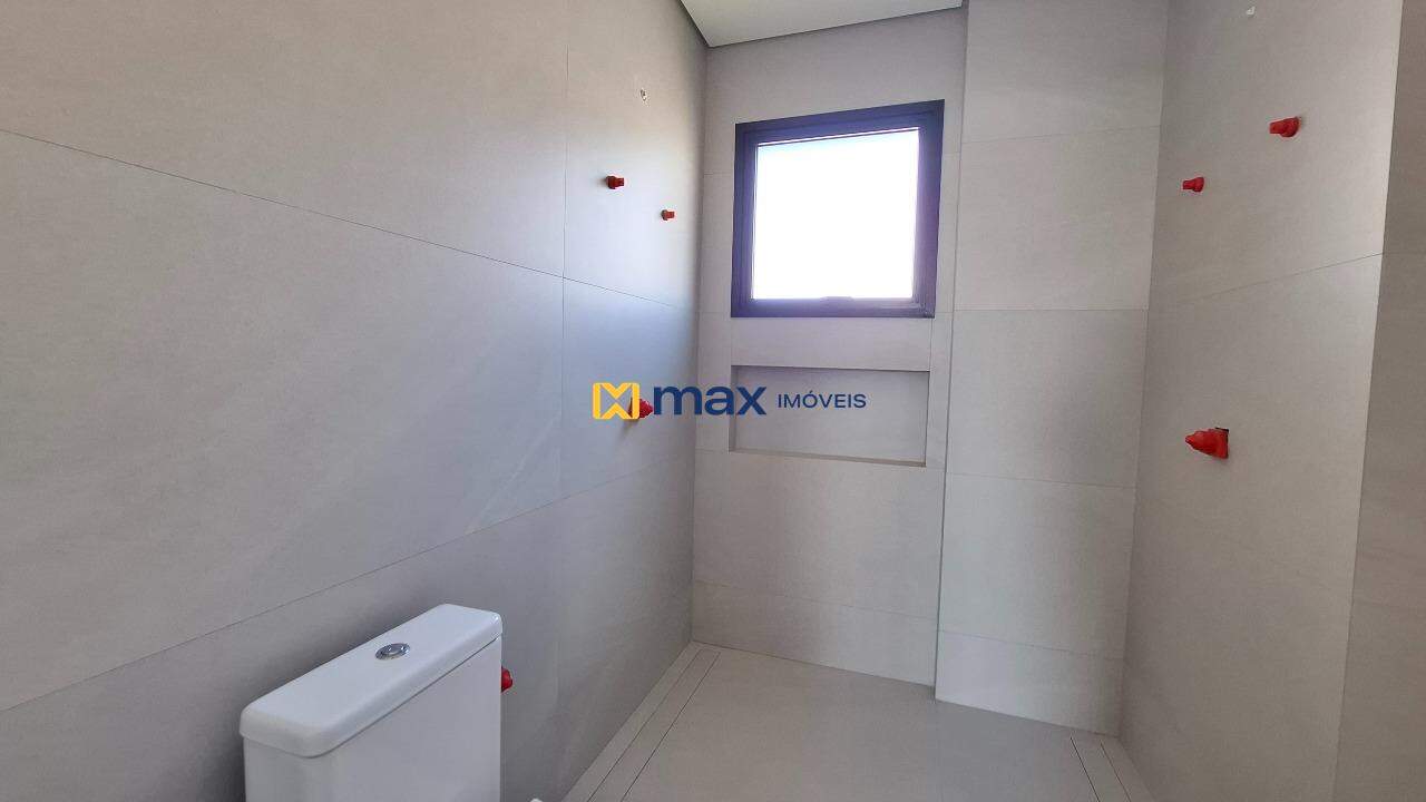 Apartamento à venda no Fazenda: Banheiro suíte