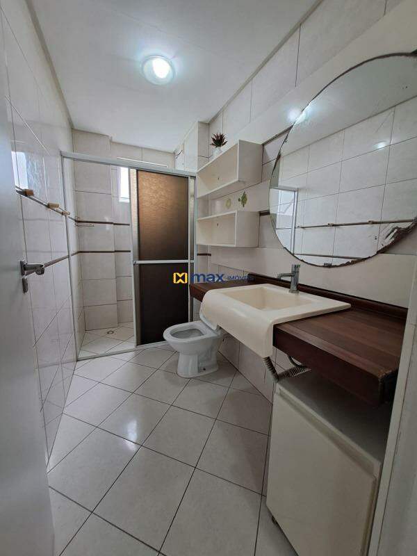 Apartamento à venda no Centro: Banheiro suite