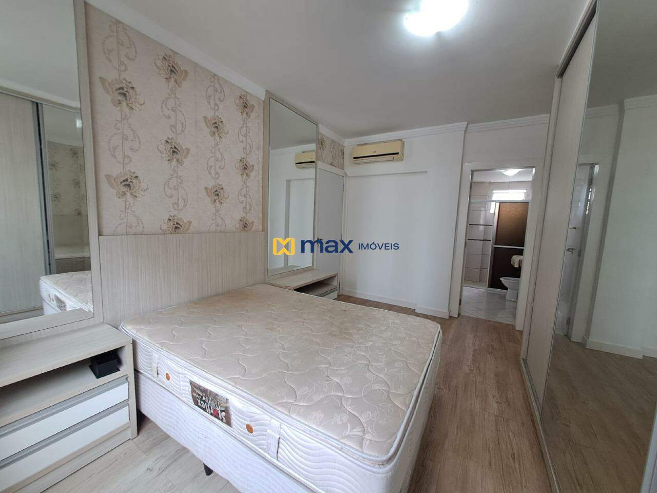 Apartamento à venda no Centro: Suite