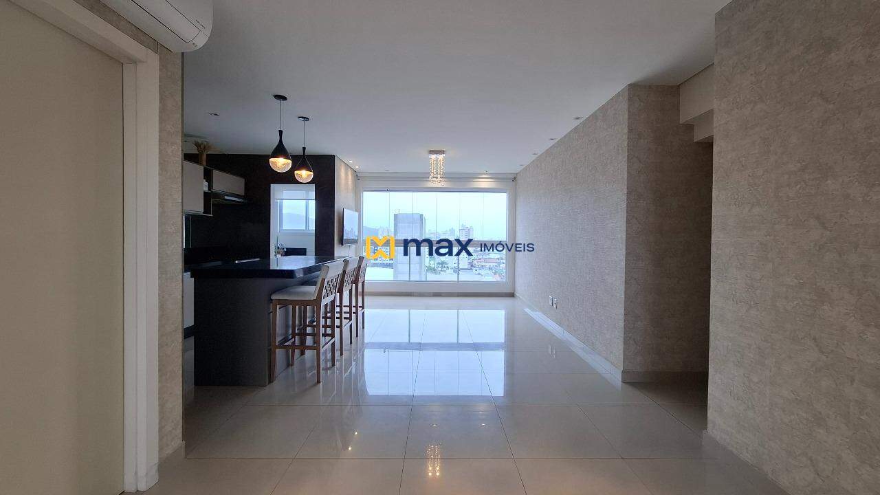 Apartamento à venda no Centro: Living integrado