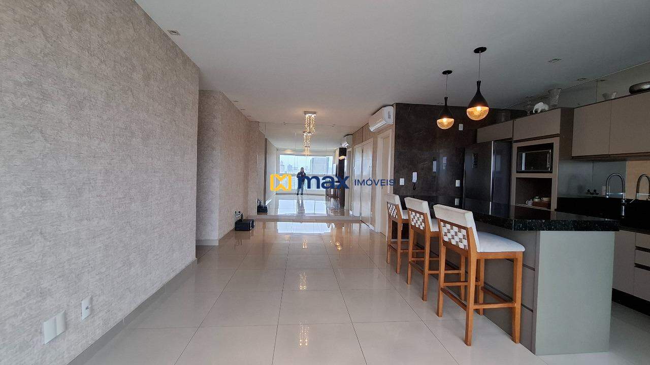 Apartamento à venda no Centro: Living integrado