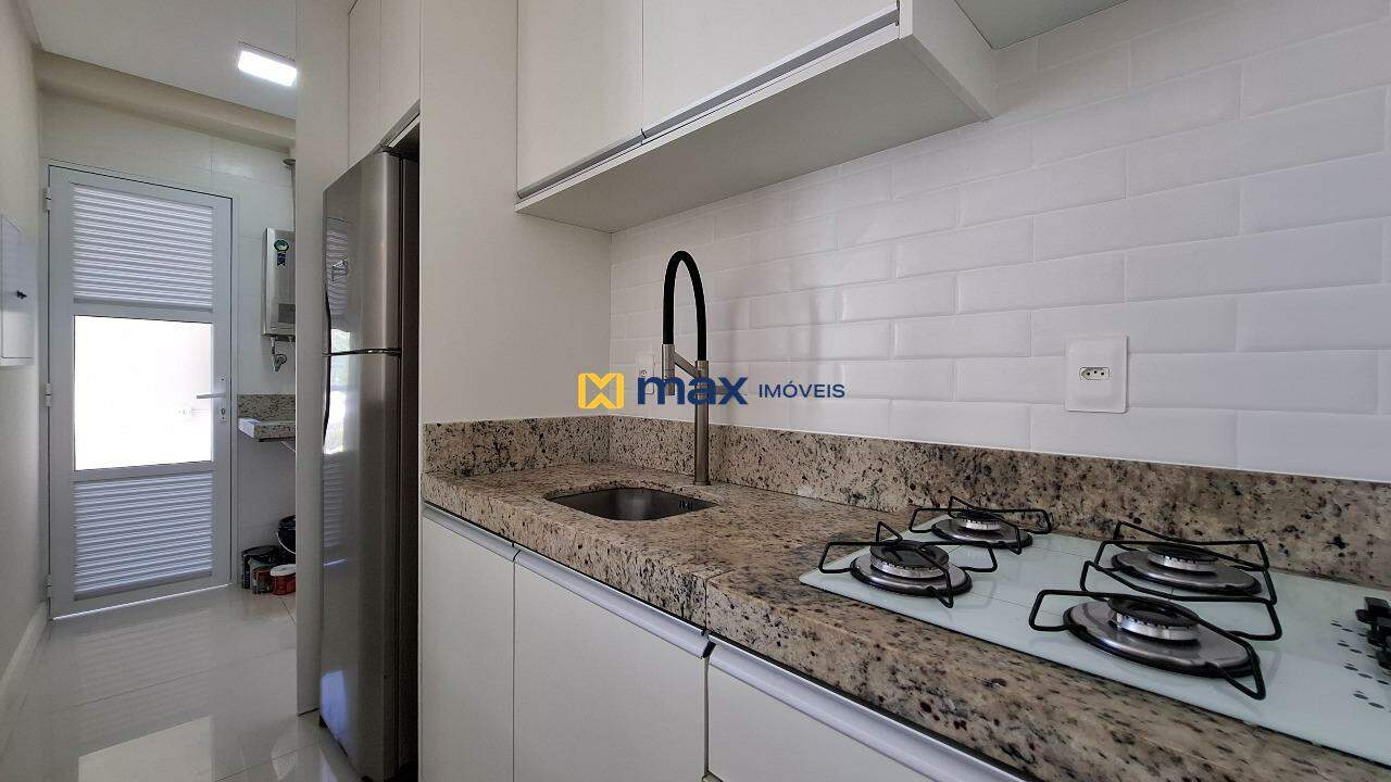 Apartamento à venda no Fazenda: Cozinha