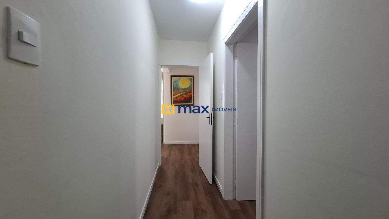 Apartamento à venda no Fazenda: Corredor