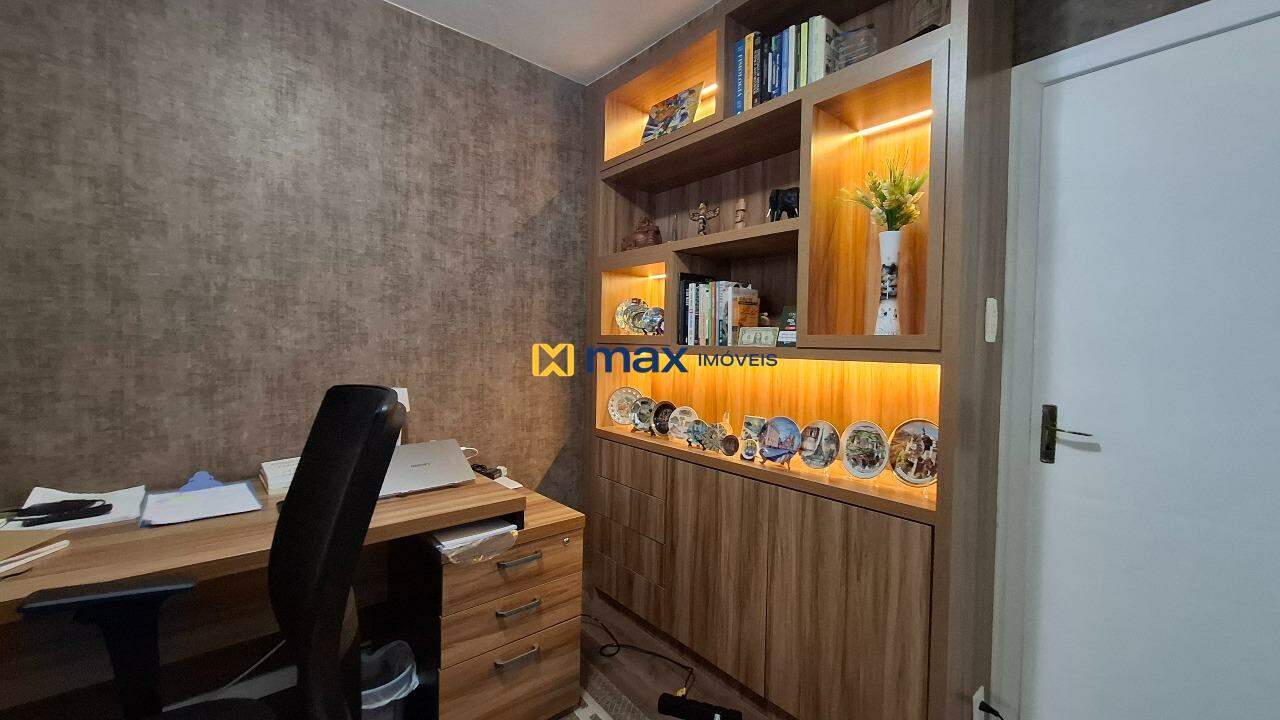 Apartamento à venda no Fazenda: Escritório 2