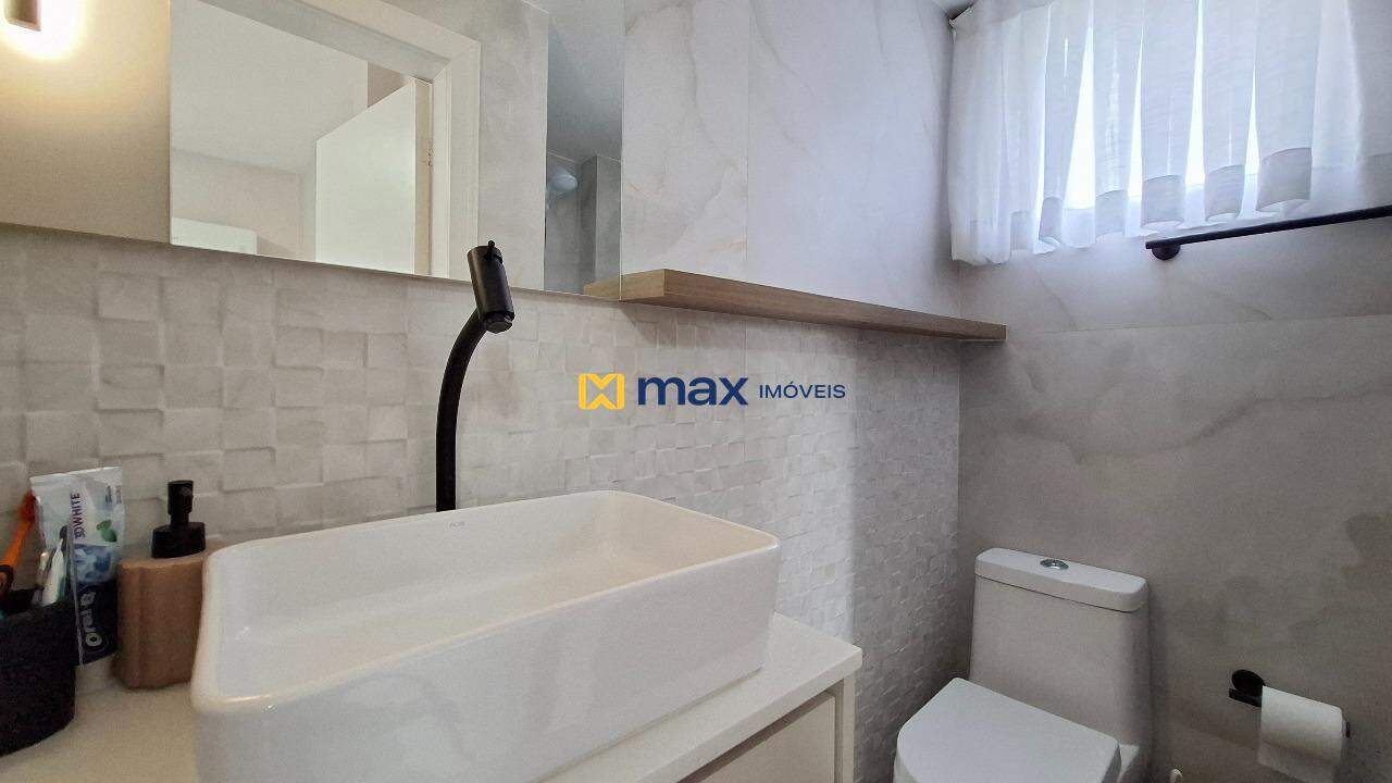 Apartamento à venda no Fazenda: Banheiro suíte