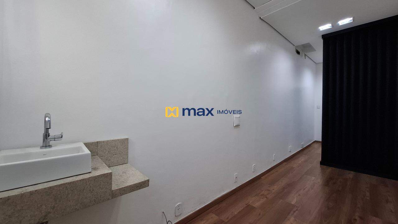 Sala à venda no Centro: Sala