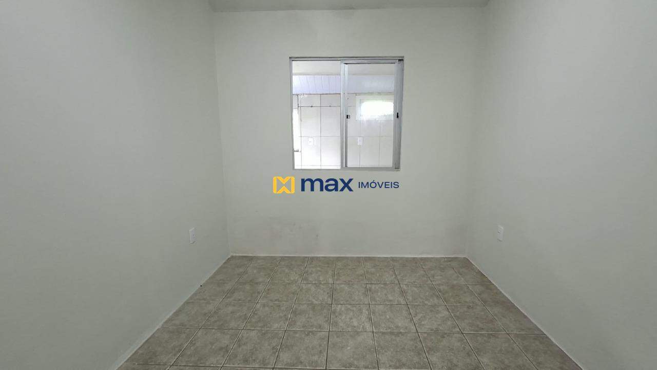 Casa para aluguel no Cordeiros: Dormitório 1