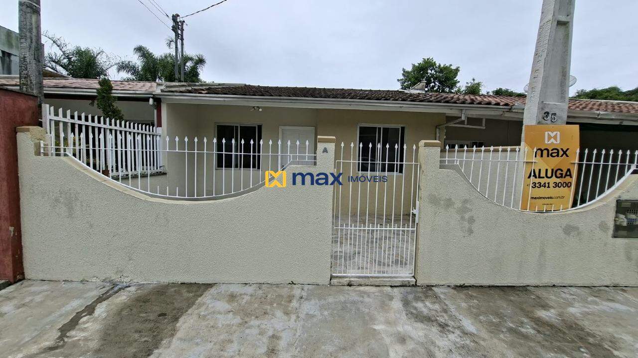 Casa para aluguel no Cordeiros: Entrada