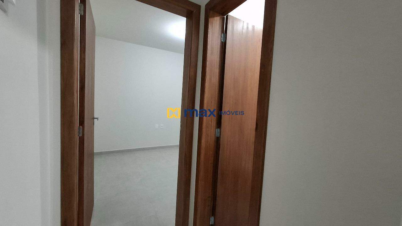 Apartamento para aluguel no São Vicente: Hall do Quarto