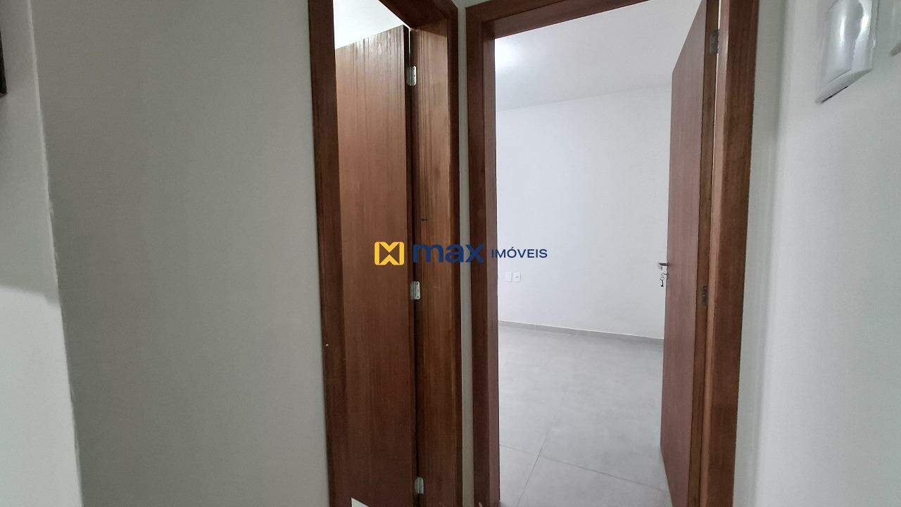 Apartamento para aluguel no São Vicente: Hall do Quarto