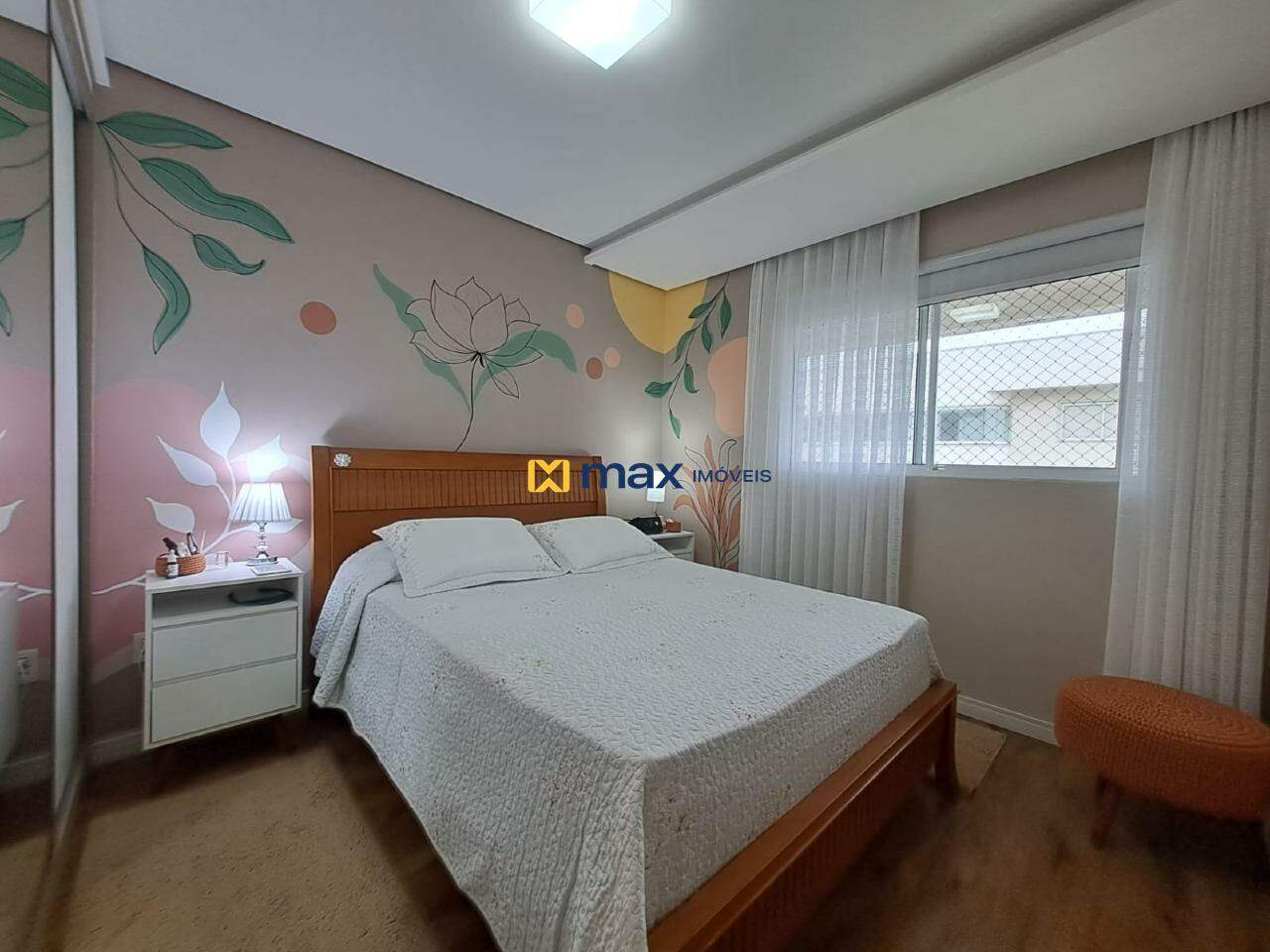 Apartamento à venda no Centro: Suite