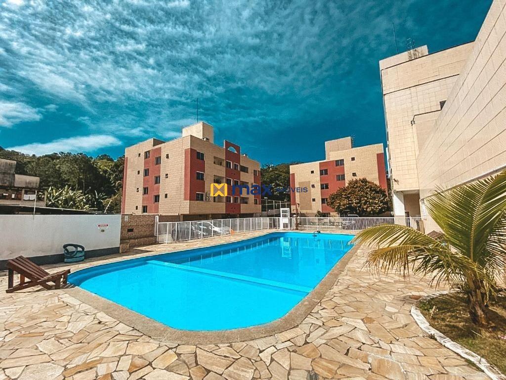 Apartamento à venda no Nações: Piscina