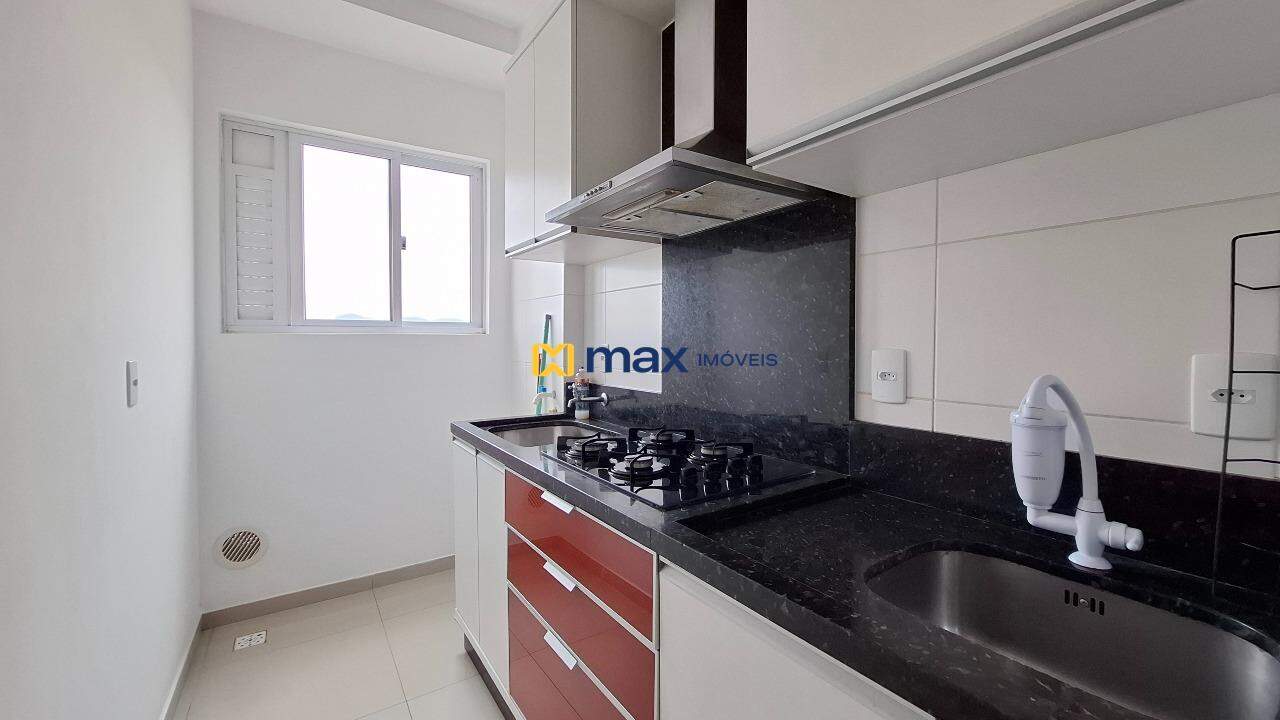 Apartamento à venda no Cordeiros: Cozinha